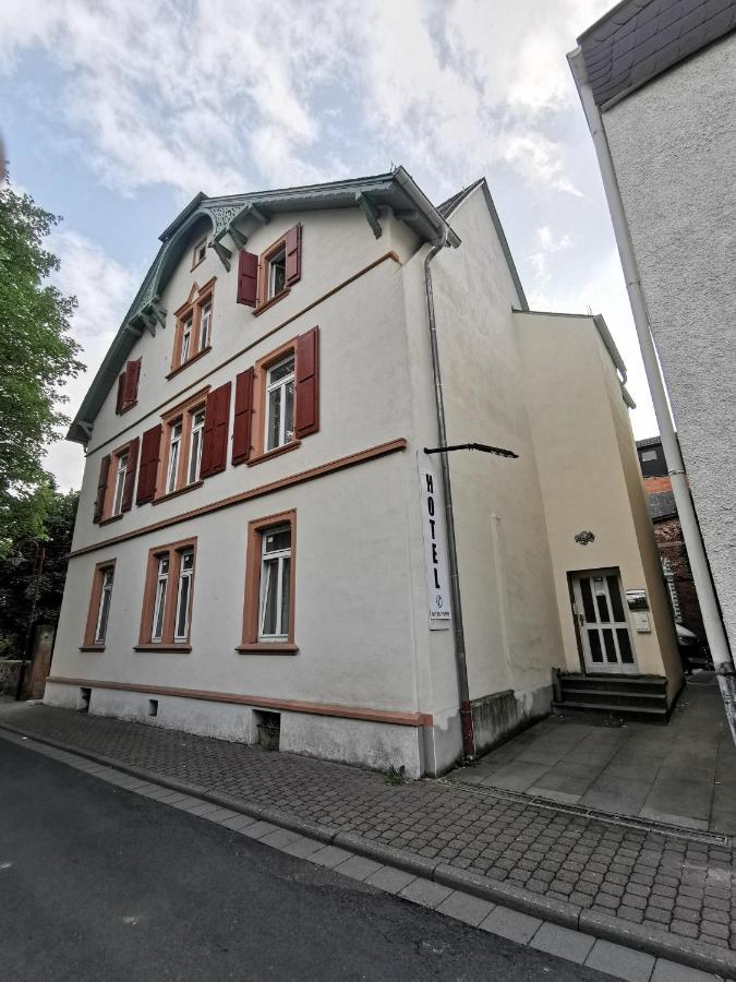 Butzbach Hotel & Apartment Екстер'єр фото