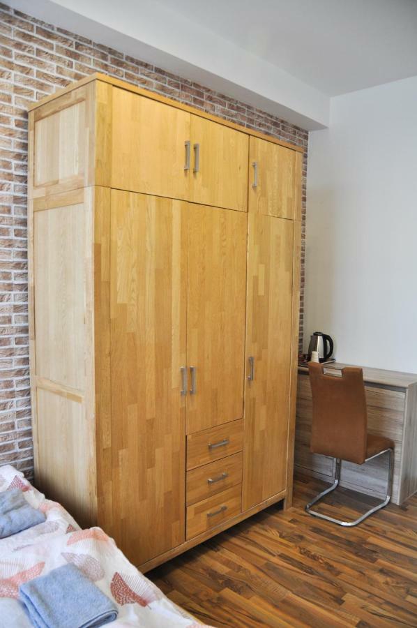 Butzbach Hotel & Apartment Екстер'єр фото